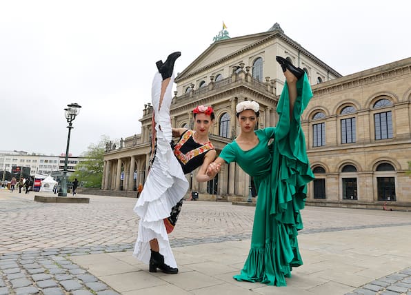 Frida Kahlo Tanz in Hannover: „Viva La Vida“ im Opernhaus – Schmerz als Performance